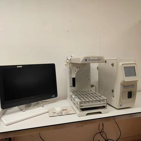GE Analytical Instruments Sievers 900 Laboratory TOC Analyzer inkl. Autosampler & Dell Monitor – Ansicht 5